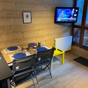 studio-confortable-style-chalet-saint-lary-soulan.midi-pyreneeshotels.com/